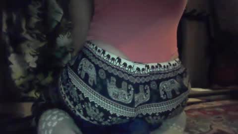 Snapshot of lolwhy21521 chatting on September 2025 04:14:02 AM Lolwhy21 online show from September 2025 04:14:02 AM