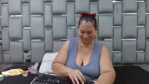 loly47 online show from September 2025 03:47:01 PM