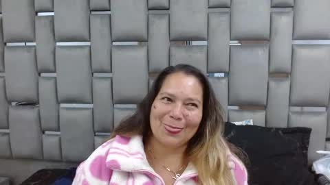 loly47 online show from November 2025 10:32:01 PM