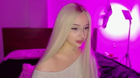 Kari online show from May 2026 03:00:01 PM