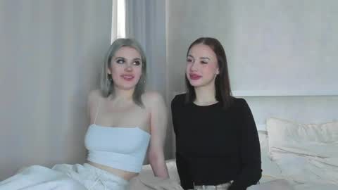 Snapshot of lolylaly chatting on April 2026 08:28:02 AM lolylaly online show from April 2026 08:28:02 AM