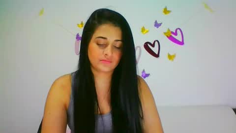 estehfania online show from February 2025 11:31:01 PM