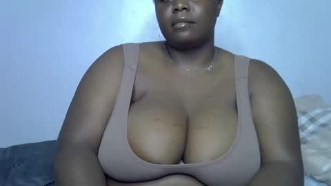 lomyenom56 online show from April 2026 07:14:01 PM