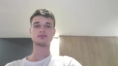 Snapshot of london_tomy chatting on October 2025 02:29:01 AM london_tomy online show from October 2025 02:29:01 AM