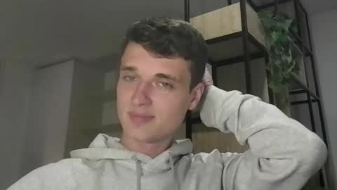 Snapshot of london_tomy chatting on October 2025 02:43:02 AM london_tomy online show from October 2025 02:43:02 AM