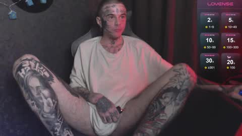 Snapshot of lone1ycrystal chatting on December 2024 02:22:02 PM Chris online show from December 2024 02:22:02 PM