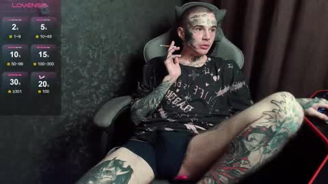 Snapshot of lone1ycrystal chatting on September 2025 08:14:01 PM Chris online show from September 2025 08:14:01 PM