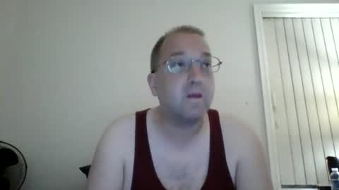 Snapshot of lonelyman91775 chatting on June 2026 09:51:02 AM Lonely Man online show from June 2026 09:51:02 AM