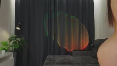 Snapshot of loney__tunes chatting on September 2025 06:31:02 PM Shy EvaStreams are everyday 9 AM - 3 PM GMT 3 online show from September 2025 06:31:02 PM