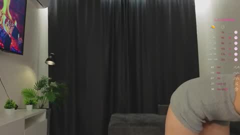 Snapshot of loney__tunes chatting on September 2025 03:39:02 PM Shy EvaStreams are everyday 9 AM - 3 PM GMT 3 online show from September 2025 03:39:02 PM