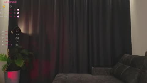 Snapshot of loney__tunes chatting on November 2025 06:51:01 PM Shy EvaStreams are everyday 9 AM - 3 PM GMT 3 online show from November 2025 06:51:01 PM