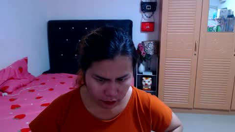 Snapshot of longasiansausage chatting on October 2025 09:40:01 AM TOPwithEXTRABiG online show from October 2025 09:40:01 AM