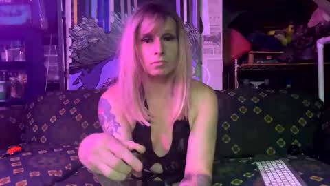 Snapshot of longbeachcd69 chatting on March 2025 10:18:02 AM longbeachcd69 online show from March 2025 10:18:02 AM