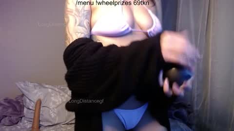 Snapshot of longdistancegf chatting on February 2025 05:25:02 PM Angel online show from February 2025 05:25:02 PM