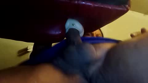 Snapshot of longonetexas chatting on April 2026 12:13:02 AM longonetexas online show from April 2026 12:13:02 AM