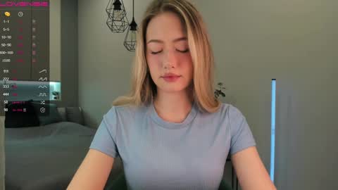 Snapshot of longoriaeva chatting on February 2025 04:36:01 PM Eva online show from February 2025 04:36:01 PM