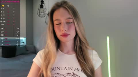 Snapshot of longoriaeva chatting on March 2026 12:16:01 PM Eva online show from March 2026 12:16:01 PM