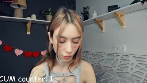 Snapshot of look_my_passion chatting on February 2025 01:18:02 PM Hanna online show from February 2025 01:18:02 PM