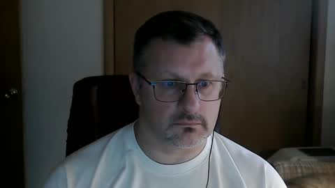 Snapshot of lookin75 chatting on September 2025 11:27:02 PM lookin75 online show from September 2025 11:27:02 PM