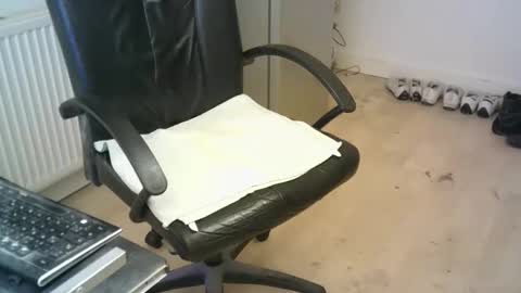 Snapshot of lookingforx666 chatting on March 2026 02:38:02 AM Lookingforx666 online show from March 2026 02:38:02 AM