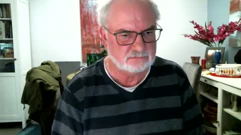 loop102 online show from January 2025 03:52:01 AM