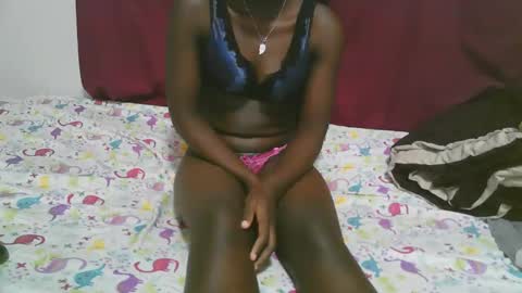 Snapshot of lora_amor chatting on October 2025 10:00:01 PM lora_amor online show from October 2025 10:00:01 PM