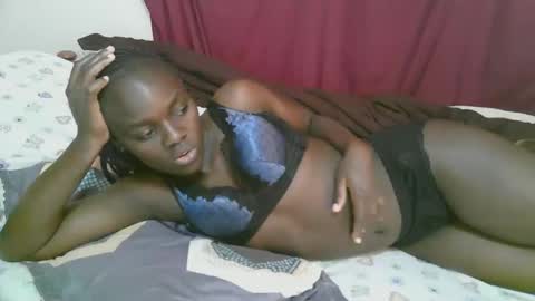 Snapshot of lora_amor chatting on November 2025 11:53:01 AM lora_amor online show from November 2025 11:53:01 AM