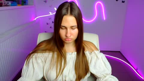 Snapshot of lora_kisses chatting on August 2026 05:54:02 AM Lora online show from August 2026 05:54:02 AM