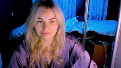 Lora online show from October 2025 02:28:02 AM