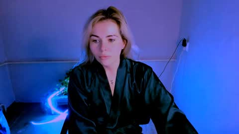 Lora online show from April 2026 03:04:02 AM