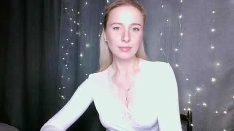 Snapshot of loravine chatting on March 2026 03:22:01 PM loravine online show from March 2026 03:22:01 PM