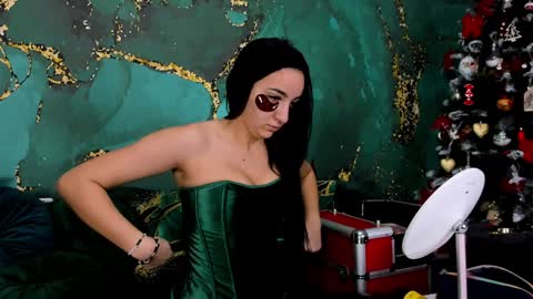 Snapshot of lorawarnner chatting on December 2024 02:10:02 PM Miss online show from December 2024 02:10:02 PM