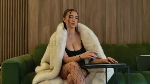 Snapshot of lorawarnner chatting on March 2025 09:34:02 AM Miss online show from March 2025 09:34:02 AM