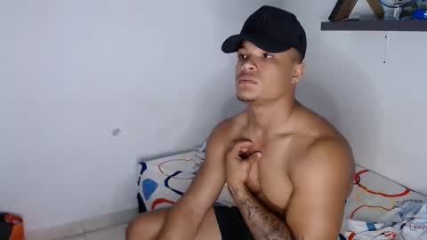 Dominic online show from November 2025 07:03:02 PM