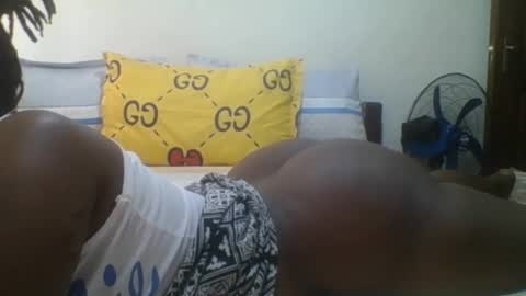 Snapshot of loreencutie chatting on October 2025 02:05:01 PM loreen online show from October 2025 02:05:01 PM