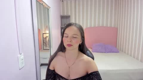 Snapshot of lorelaigiven chatting on March 2026 12:22:01 PM lorelaigiven online show from March 2026 12:22:01 PM