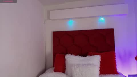 Snapshot of loreley_novoa chatting on September 2025 03:19:02 AM LORELI online show from September 2025 03:19:02 AM