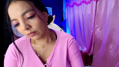 Loren online show from December 2024 10:41:02 PM