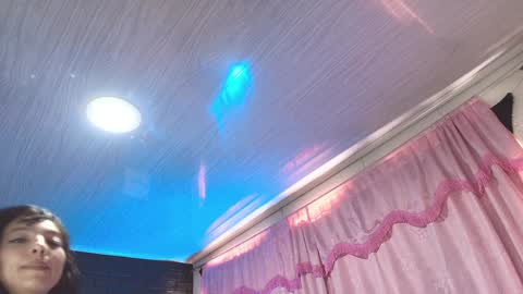 Loren online show from January 2025 05:59:01 PM