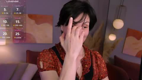 Loren online show from May 2026 02:05:01 PM
