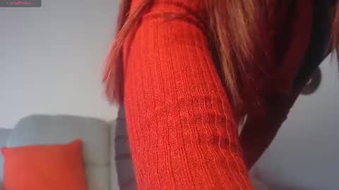 Snapshot of loren_queen_ chatting on August 2026 02:00:02 PM Loren online show from August 2026 02:00:02 PM