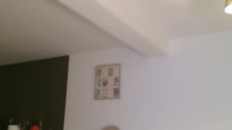 Amelia online show from October 2025 07:01:02 PM