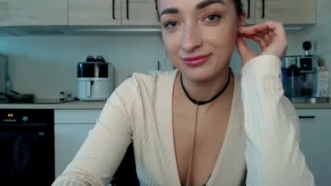 Snapshot of lorenneinspiring chatting on September 2025 06:13:02 AM LorenneInspiring online show from September 2025 06:13:02 AM