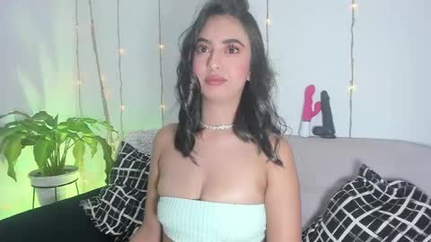 Snapshot of lorens_martin chatting on April 2026 11:32:02 PM L O R E N online show from April 2026 11:32:02 PM