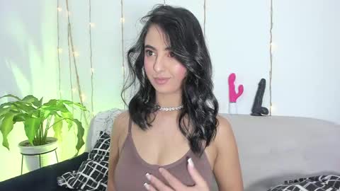 Snapshot of lorens_martin chatting on April 2026 04:46:02 PM L O R E N online show from April 2026 04:46:02 PM