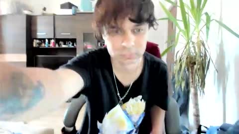 Snapshot of lorenzoboy99 chatting on April 2026 12:03:01 PM LORENZO Boy online show from April 2026 12:03:01 PM