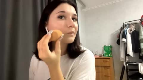 Kate online show from September 2025 03:14:01 PM