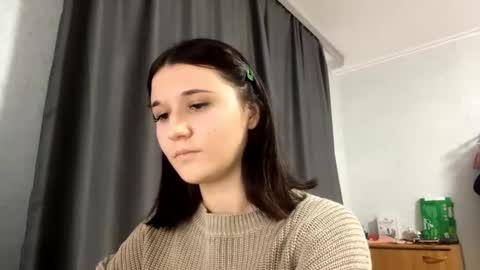 Kate online show from September 2025 03:16:02 PM