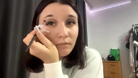 Kate online show from September 2025 03:16:01 PM