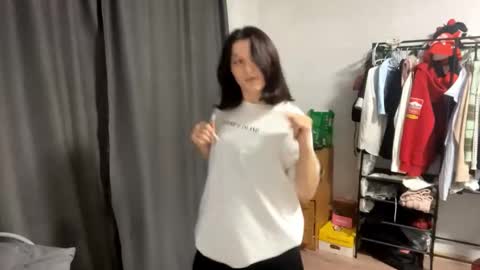 Kate online show from October 2025 03:29:01 PM